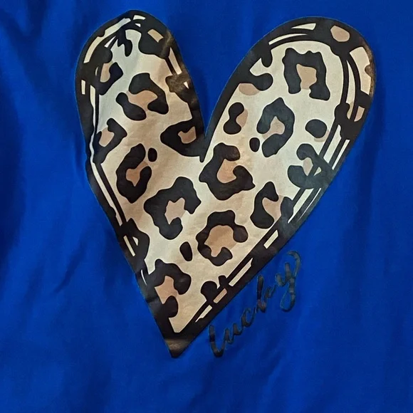 SHEIN Royal Blue Tee with Leopard Heart Graphic - Picture 2 of 3